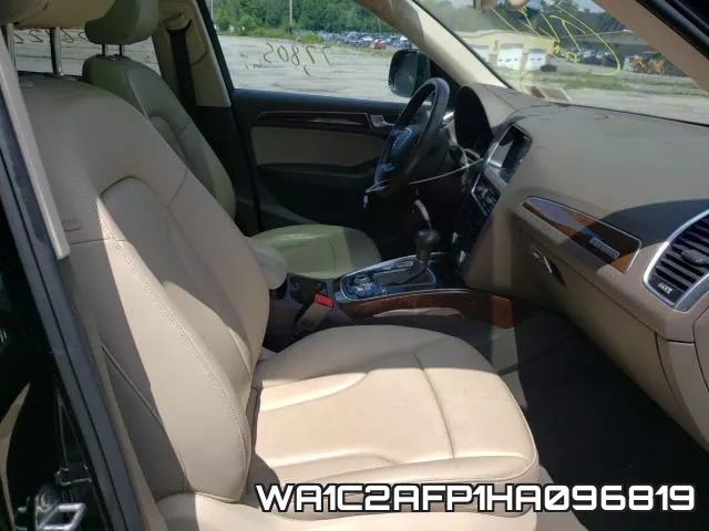 WA1C2AFP1HA096819_5.webp