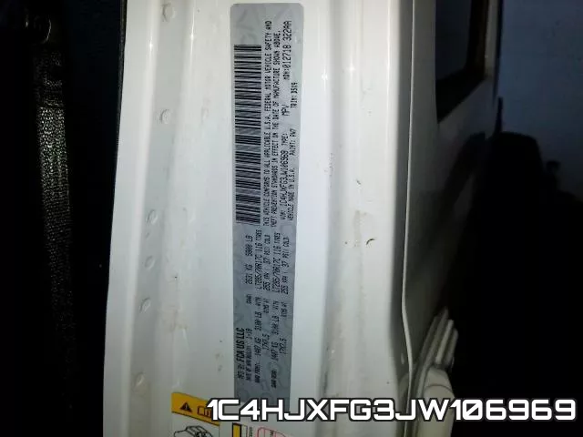 1C4HJXFG3JW106969_10.webp