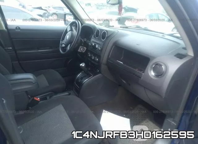 1C4NJRFB3HD162595_5.webp