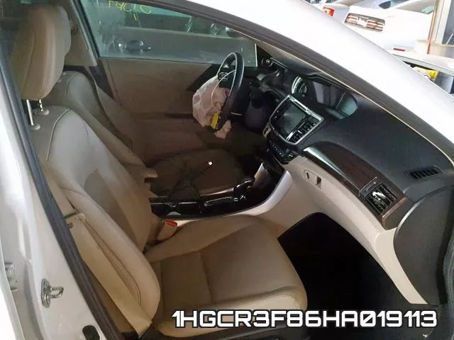 1HGCR3F86HA019113_5.webp