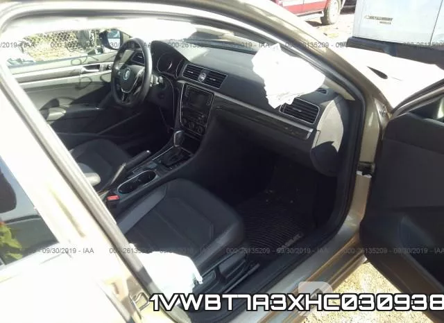 1VWBT7A3XHC030938