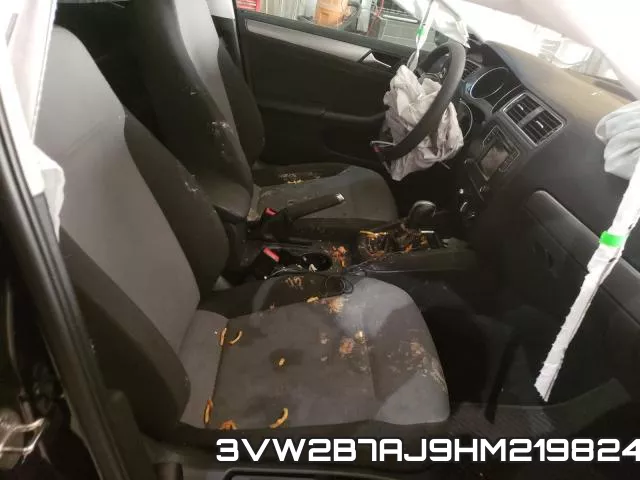 3VW2B7AJ9HM219824