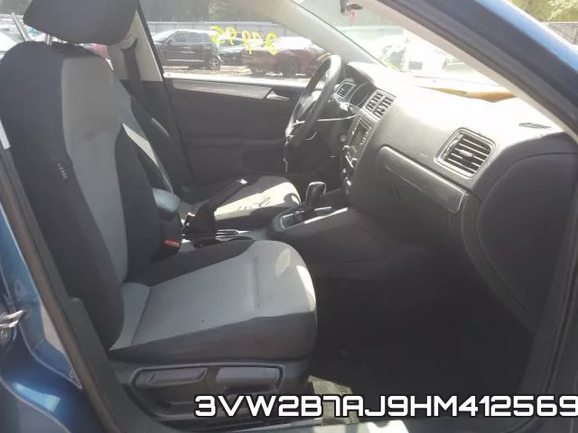 3VW2B7AJ9HM412569_5.webp