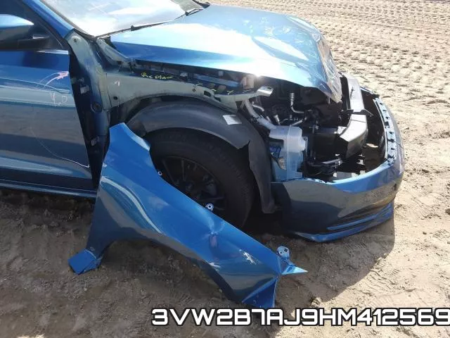 3VW2B7AJ9HM412569_9.webp