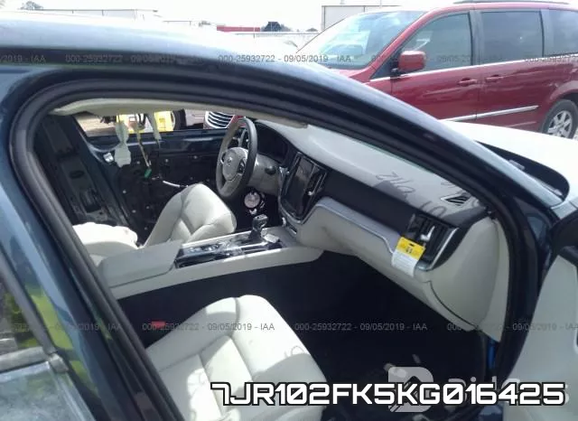 7JR102FK5KG016425