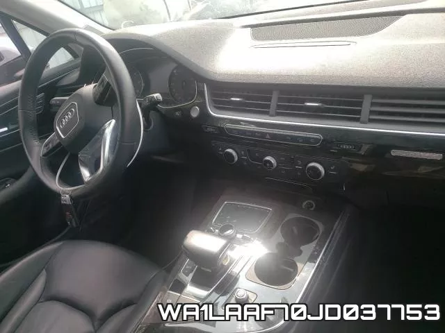 WA1LAAF70JD037753_9.webp