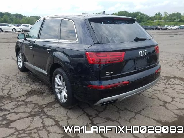 WA1LAAF7XHD028083_3.webp