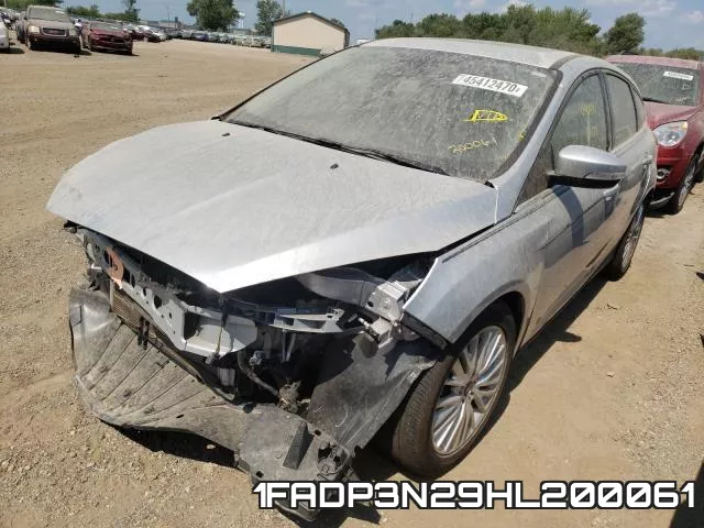 1FADP3N29HL200061_2.webp