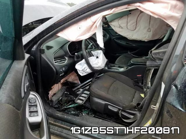 1G1ZB5ST7HF200817