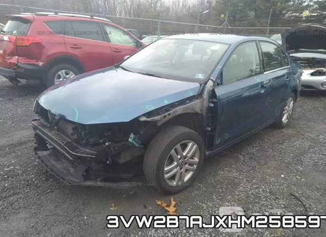 3VW2B7AJXHM258597