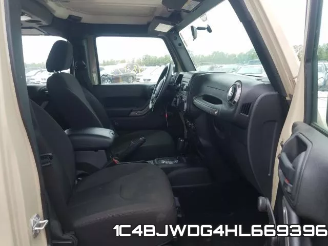 1C4BJWDG4HL669396_5.webp