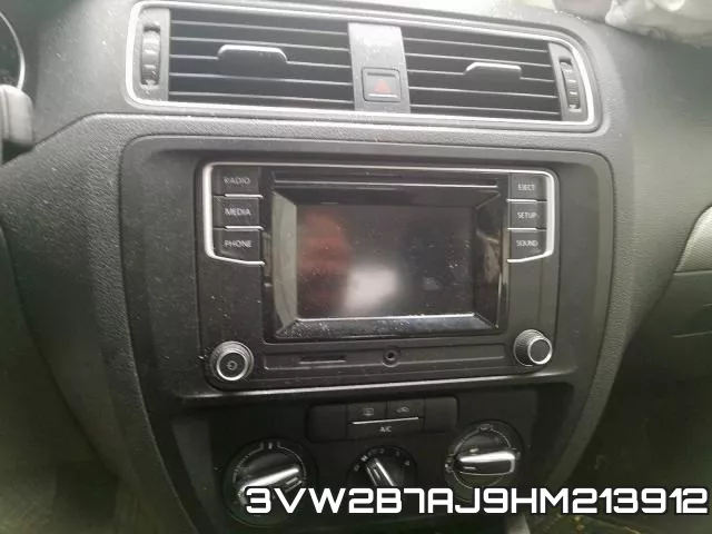 3VW2B7AJ9HM213912_9.webp
