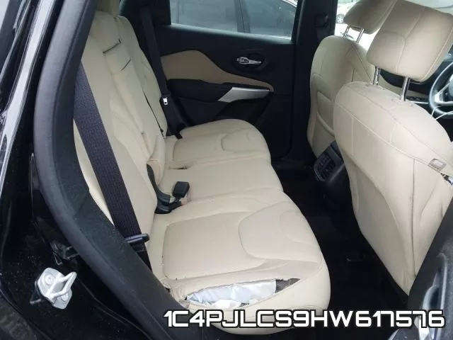 1C4PJLCS9HW617576_6.webp