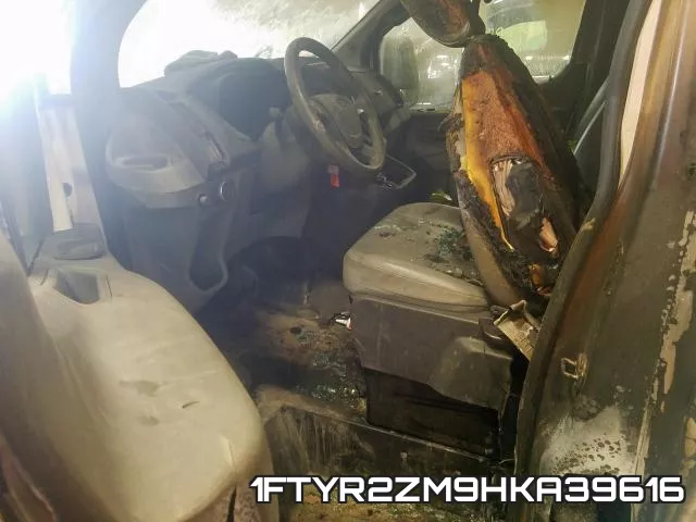 1FTYR2ZM9HKA39616_10.webp