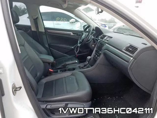 1VWDT7A36HC042111_5.webp