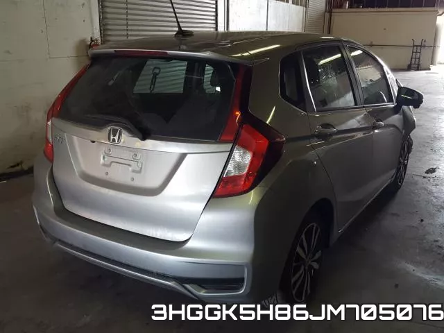 3HGGK5H86JM705076_4.webp