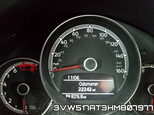 3VW517AT3HM807977_8.webp