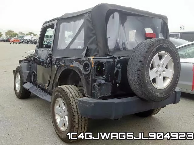 1C4GJWAG5JL904923_3.webp