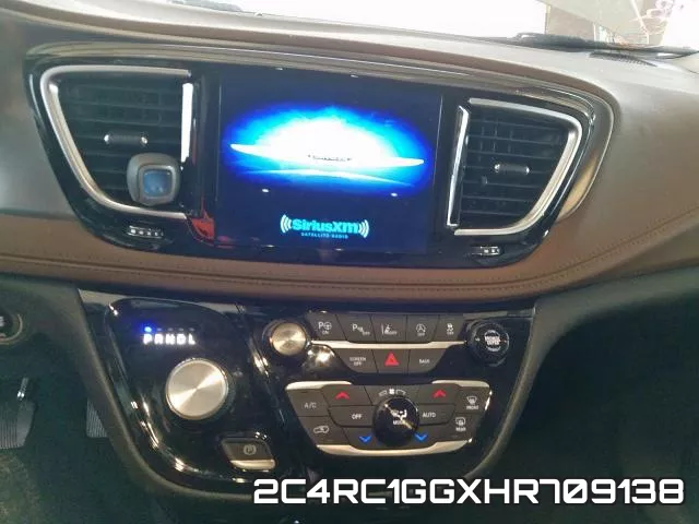 2C4RC1GGXHR709138_9.webp