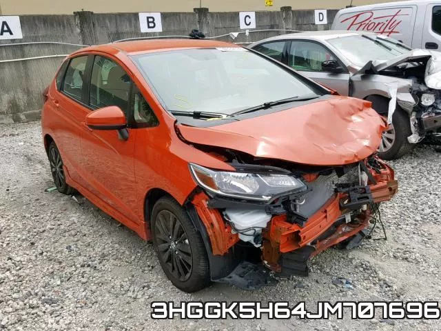 3HGGK5H64JM707696_1.webp