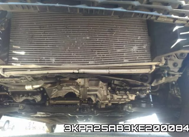 3KPA25AB3KE200084_6.webp
