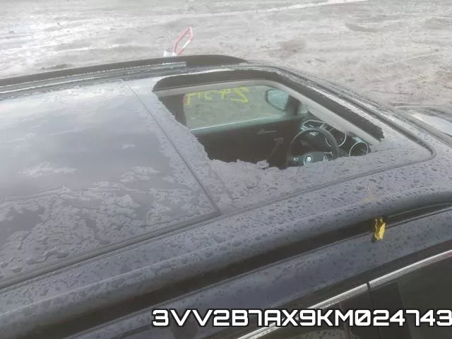 3VV2B7AX9KM024743_9.webp