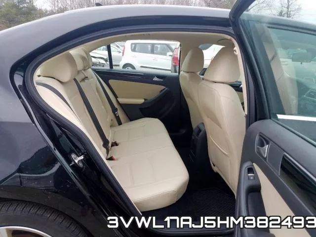 3VWL17AJ5HM382493_6.webp