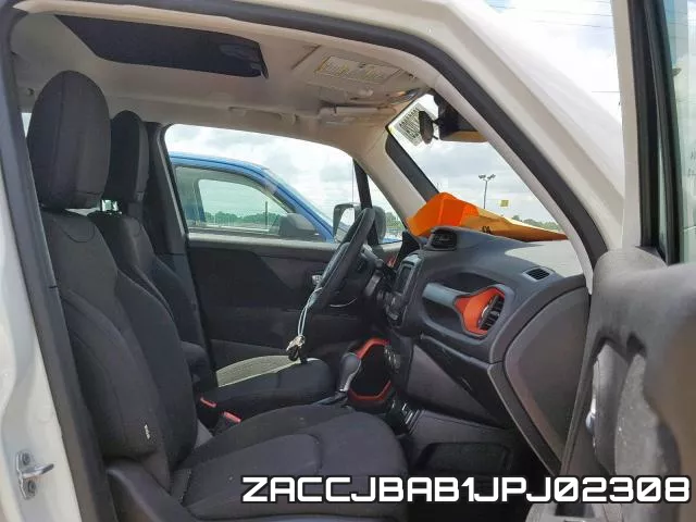 ZACCJBAB1JPJ02308_5.webp