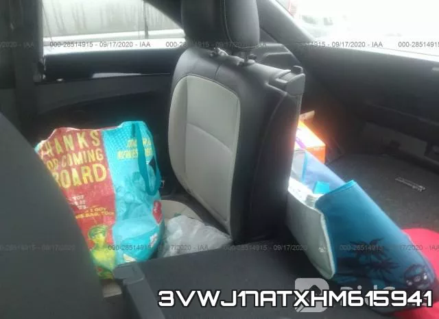 3VWJ17ATXHM615941_8.webp