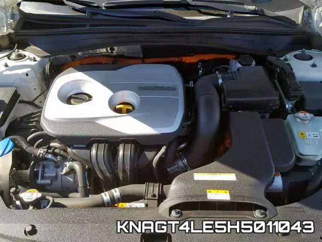KNAGT4LE5H5011043_7.webp