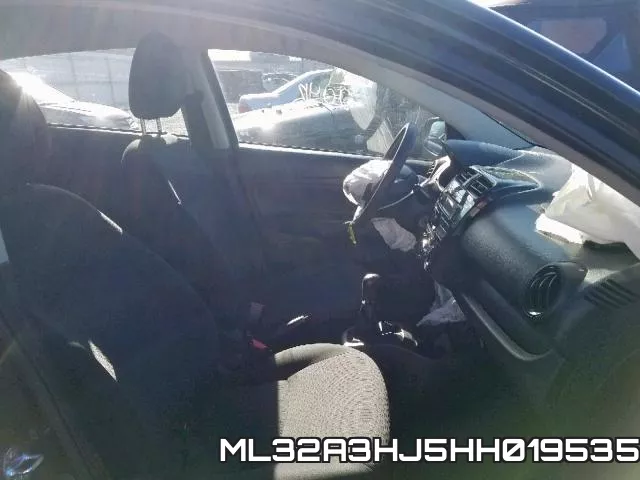 ML32A3HJ5HH019535_5.webp