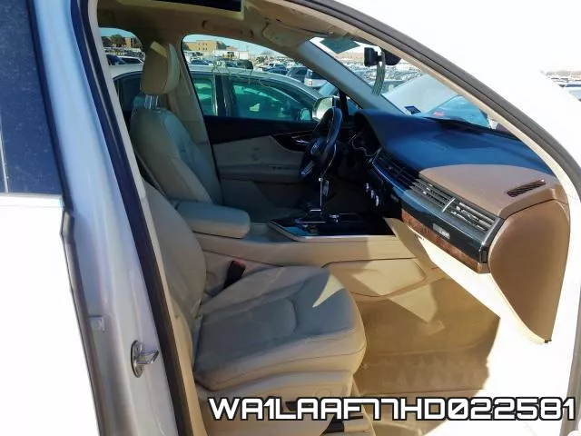 WA1LAAF77HD022581_5.webp