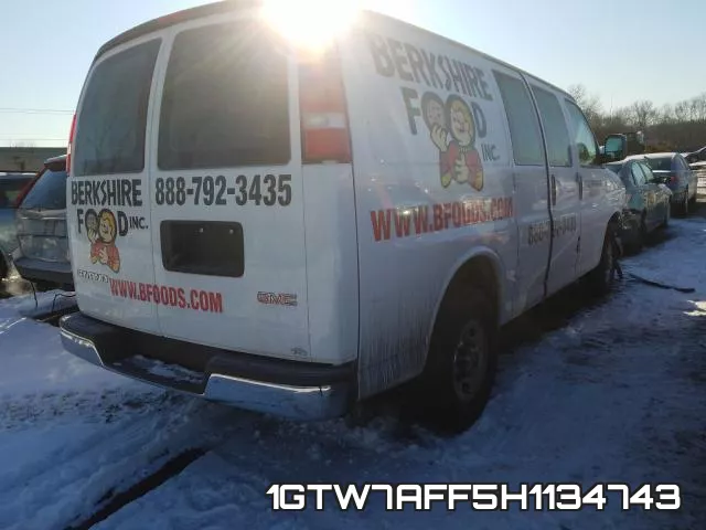 1GTW7AFF5H1134743_4.webp