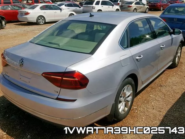 1VWAT7A39HC025743_4.webp