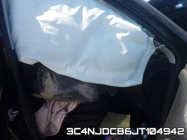 3C4NJDCB6JT104942_5.webp