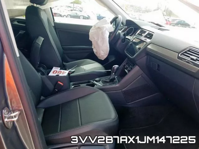 3VV2B7AX1JM147225_5.webp