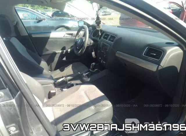 3VW2B7AJ5HM361796_5.webp