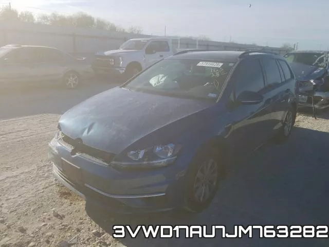 3VWD17AU7JM763282_2.webp