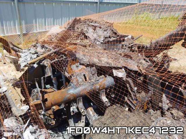 1FD0W4HT7KEC47232_8.webp