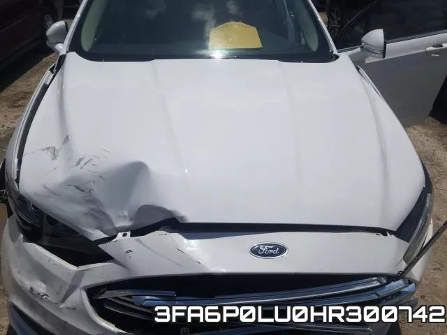 3FA6P0LU0HR300742_7.webp