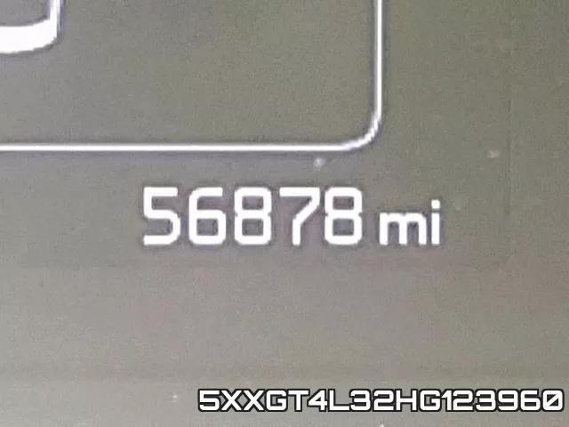 5XXGT4L32HG123960_8.webp