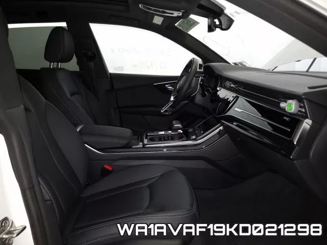 WA1AVAF19KD021298_5.webp
