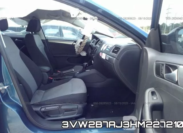 3VW2B7AJ3HM227210_5.webp