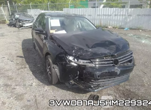 3VWDB7AJ5HM229324