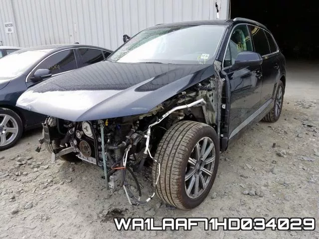 WA1LAAF71HD034029_2.webp