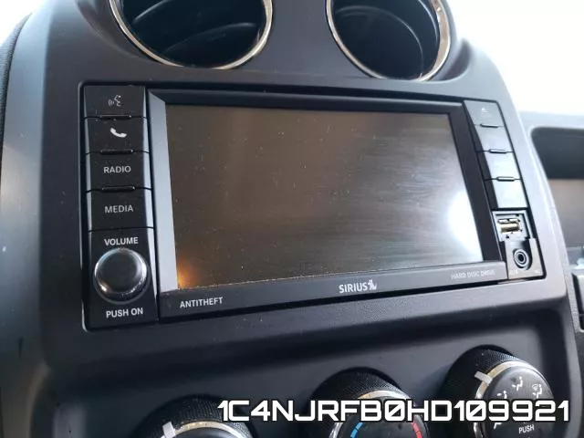 1C4NJRFB0HD109921_9.webp
