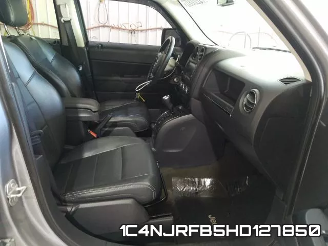 1C4NJRFB5HD127850_5.webp