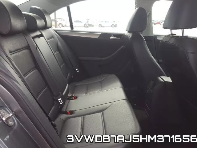 3VWDB7AJ5HM371656_6.webp