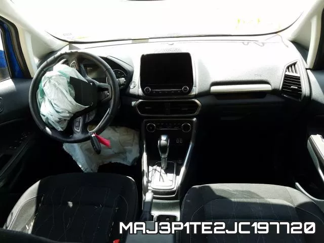 MAJ3P1TE2JC197720_9.webp