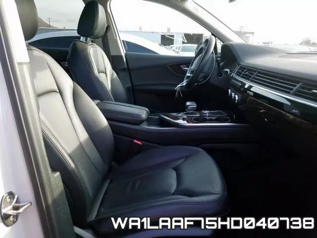 WA1LAAF75HD040738_5.webp